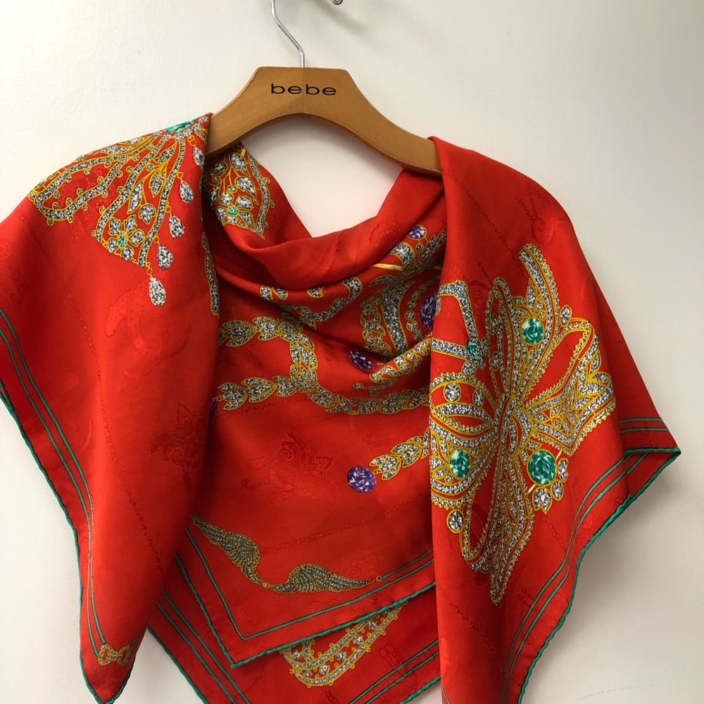 Must De Cartier Silk Scarf